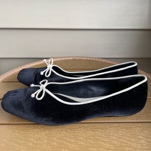 ANTONIO MELANI Black Velvet Flats with White Trim